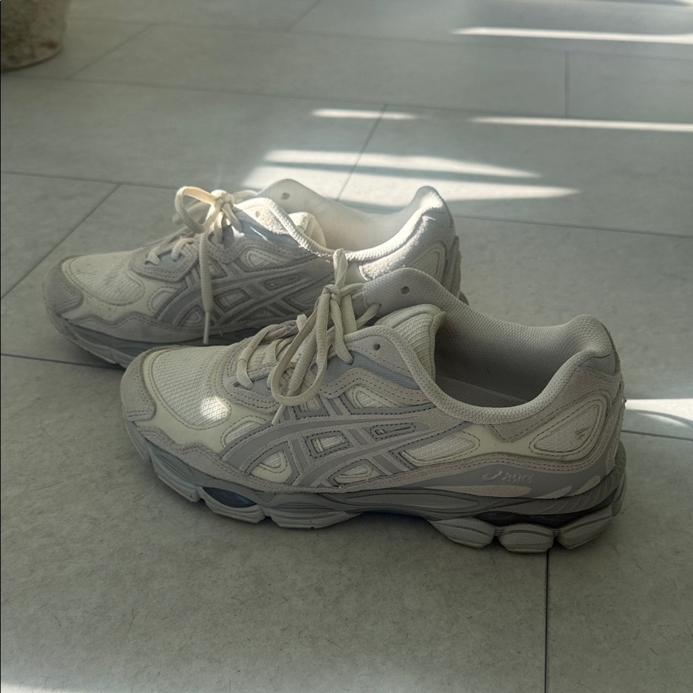 ASICS Off-White and Light Gray Running Sneakers